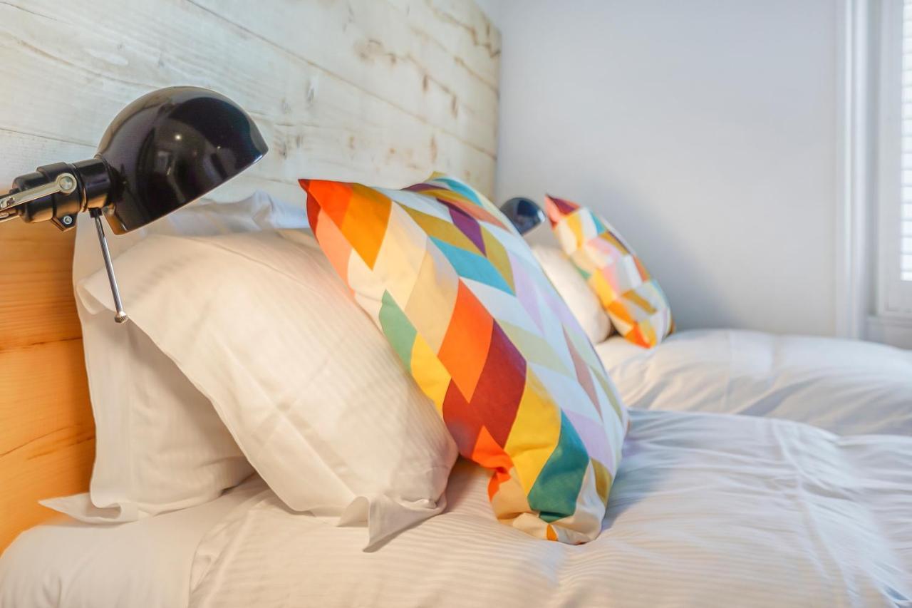 Stylish Eco Aparthotel In Фолькустоун Экстерьер фото