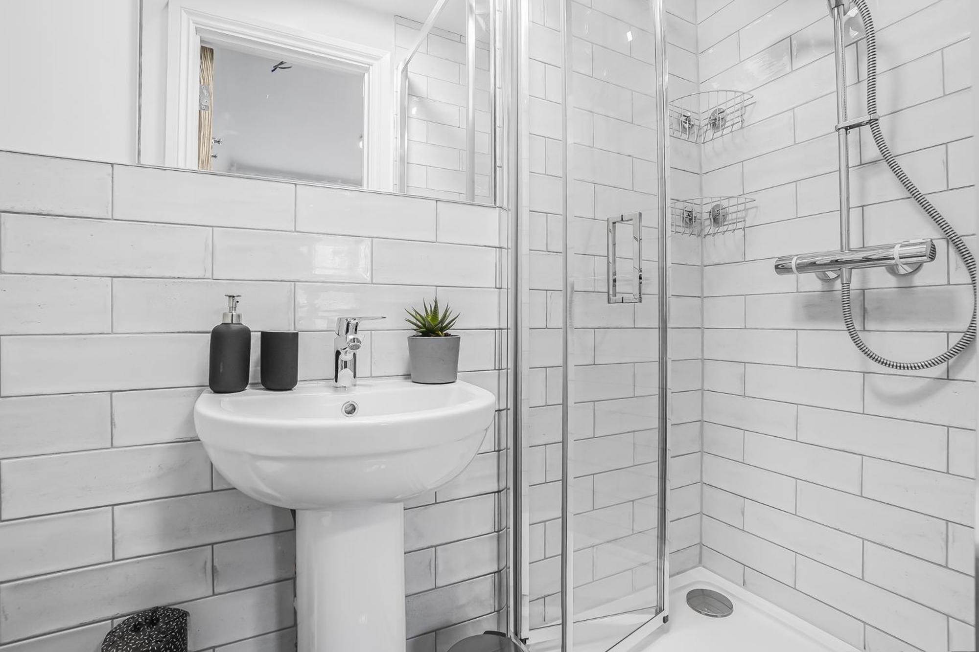 Stylish Eco Aparthotel In Фолькустоун Номер фото